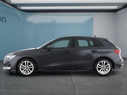 Grau Gebraucht 2025 Audi A3 Sportback Kleinwagen | 33.599 € (Fairer Preis)