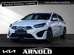 Weiß (cararraweiss) Gebraucht 2024 Kia Ceed Sportswagon Spirit Kombi | 22.940 € (Superpreis)