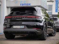 Schwarz Gebraucht 2023 Porsche Cayenne SUV | 94.500 € (Superpreis)