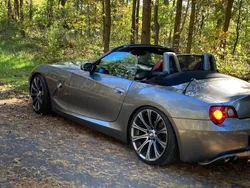 Silber Gebraucht 2004 BMW Z4 Comfort Edition Cabrio | 14.949 €