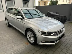 Grün Gebraucht 2015 VW Passat Highline Kombi | 9.450 € (Teuer)