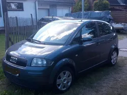 Grau Gebraucht 2002 Audi A2 Kleinwagen | 3.250 € (Fairer Preis)