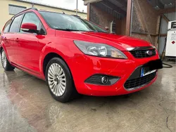Rot Gebraucht 2010 Ford Focus Kombi | 2.500 € (Fairer Preis)