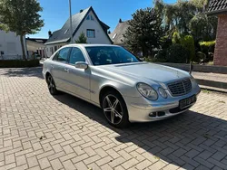 Silber Gebraucht 2005 Mercedes E220 Limousine | 5.800 € (Fairer Preis)