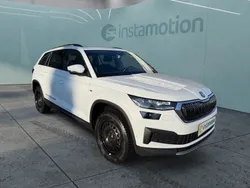 Weiß Gebraucht 2023 Skoda Kodiaq Tour SUV | 44.290 € (Teuer)