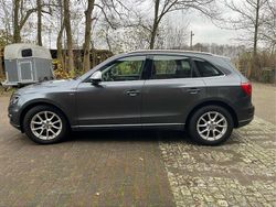 Grau Gebraucht 2011 Audi Q5 S-Line SUV | 13.750 € (Etwas zu teuer)