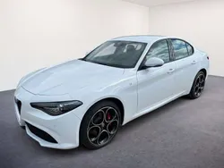 Weiss Gebraucht 2022 Alfa Romeo Giulia Ti Limousine | 37.990 € (Guter Preis)