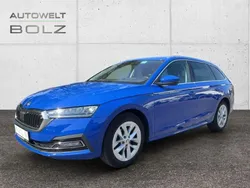 Blau Gebraucht 2022 Skoda Octavia Style Kombi | 20.990 € (Guter Preis)
