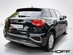 Mythosschwarz metallic Gebraucht 2025 Audi Q2 Advanced Plus SUV | 28.975 € (Guter Preis)