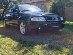 Schwarz Gebraucht 2000 Audi A4 Limousine | 1.000 € (Guter Preis)