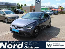 Grau Gebraucht 2024 VW Polo IQ Drive Limousine | 21.990 € (Fairer Preis)
