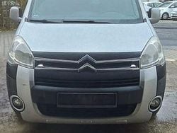 Grau Gebraucht 2012 Citroën Berlingo XTR Van / Kleinbus | 2.500 € (Superpreis)