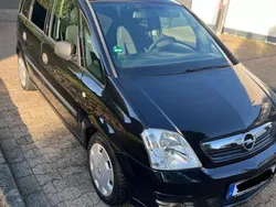 Schwarz Gebraucht 2009 Opel Meriva Van / Kleinbus | 3.000 € (Etwas zu teuer)