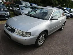 Silber Gebraucht 2002 Audi A3 Limousine | 990 € (Superpreis)