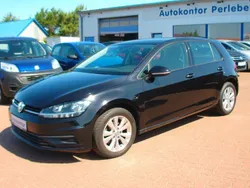 Schwarz Gebraucht 2017 VW Golf VII Trendline Limousine | 10.499 € (Guter Preis)