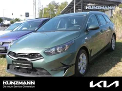 Experience green metallic Gebraucht 2024 Kia Ceed Sportswagon Vision Kombi | 22.629 € (Superpreis)