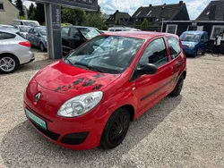 Rot Gebraucht 2009 Renault Twingo Authentique Kleinwagen | 1.999 € (Fairer Preis)