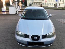 Blau Gebraucht 2002 Seat Ibiza Kleinwagen | 1.200 € (Fairer Preis)