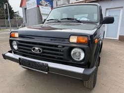 Grün Neu 2025 Lada niva SUV | 20.790 € (Etwas zu teuer)