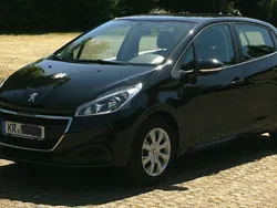 Schwarz Gebraucht 2016 Peugeot 208 Access Kleinwagen | 6.900 € (Guter Preis)