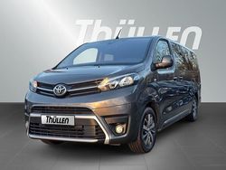 Grau Gebraucht 2023 Toyota Proace Verso Team Kombi | 37.990 € (Guter Preis)