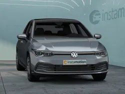 Grau Gebraucht 2021 VW Golf VIII Style Limousine | 22.900 € (Fairer Preis)