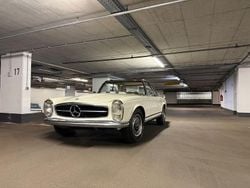 Weiß Gebraucht 1965 Mercedes 230 Cabrio | 59.900 €