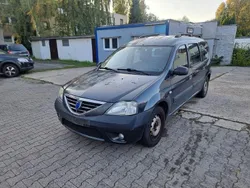 Grau Gebraucht 2007 Dacia Logan Lauréate Limousine | 900 €