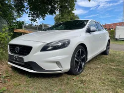 Weiß Gebraucht 2015 Volvo V40 R-Design Kombi | 10.499 € (Teuer)