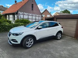 Weiß Gebraucht 2018 Opel Grandland X Innovation SUV | 15.500 € (Fairer Preis)