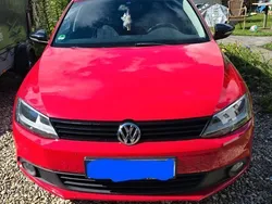 Rot Gebraucht 2012 VW Jetta Match Limousine | 6.000 € (Guter Preis)