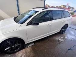 Weiß Gebraucht 2016 Skoda Octavia RS Kombi | 17.000 € (Etwas zu teuer)