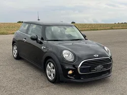 Schwarz Gebraucht 2016 Mini Cooper Kleinwagen | 13.890 € (Fairer Preis)