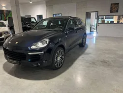 Schwarz Gebraucht 2016 Porsche Cayenne Turbo Chrono SUV | 29.990 € (Guter Preis)