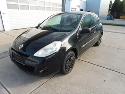 Schwarz Gebraucht 2012 Renault Clio IV Limousine | 3.990 € (Fairer Preis)