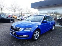 Blau Gebraucht 2020 Skoda Octavia Style Kombi | 21.700 € (Guter Preis)