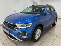 Blau Gebraucht 2023 VW T-Roc Life SUV | 22.990 € (Guter Preis)