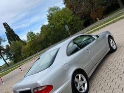 Silber Gebraucht 2000 Mercedes CLK230 Coupé | 2.350 €