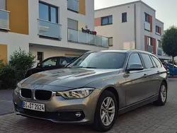 Grau Gebraucht 2017 BMW 318 Kombi | 9.999 € (Fairer Preis)