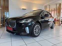Schwarz Gebraucht 2024 BMW 218 Active Tourer Luxury Line Van / Kleinbus | 27.500 € (Fairer Preis)
