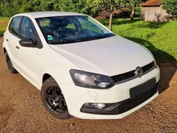 Weiß Gebraucht 2014 VW Polo Trendline Limousine | 7.400 € (Fairer Preis)