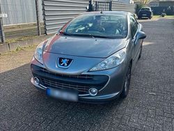 Grau Gebraucht 2007 Peugeot 207 CC Sport Cabrio | 2.899 € (Superpreis)