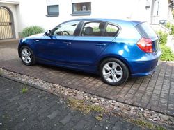Blau Gebraucht 2011 BMW 116 Kleinwagen | 5.700 € (Fairer Preis)