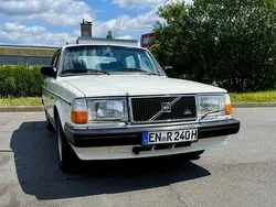 Weiß Gebraucht 1989 Volvo 244 Limousine | 14.500 €