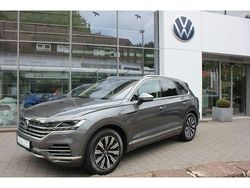 Grau Gebraucht 2021 VW Touareg Elegance SUV | 38.790 € (Guter Preis)