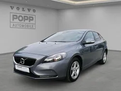 Osmium grey metallic / metallic Gebraucht 2017 Volvo V40 Kinetic Kombi | 14.650 € (Etwas zu teuer)