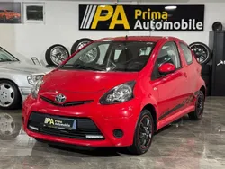 Rot Gebraucht 2012 Toyota Aygo Cool Kleinwagen | 2.499 € (Fairer Preis)