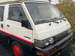 Weiß Gebraucht 1993 Mitsubishi L300 Van / Kleinbus | 2.900 €