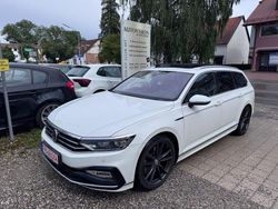 Weiß Gebraucht 2019 VW Passat R-line Kombi | 15.950 € (Teuer)