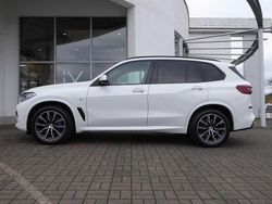 Alpinweiss iii Gebraucht 2021 BMW X5 M Sport SUV | 49.998 € (Superpreis)